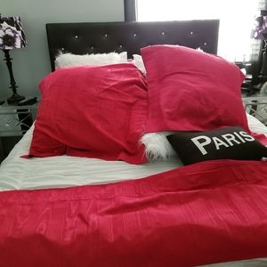 Valances, Dust Ruffle and Euro shams